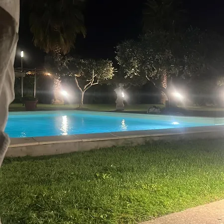 Con Piscina וילה *